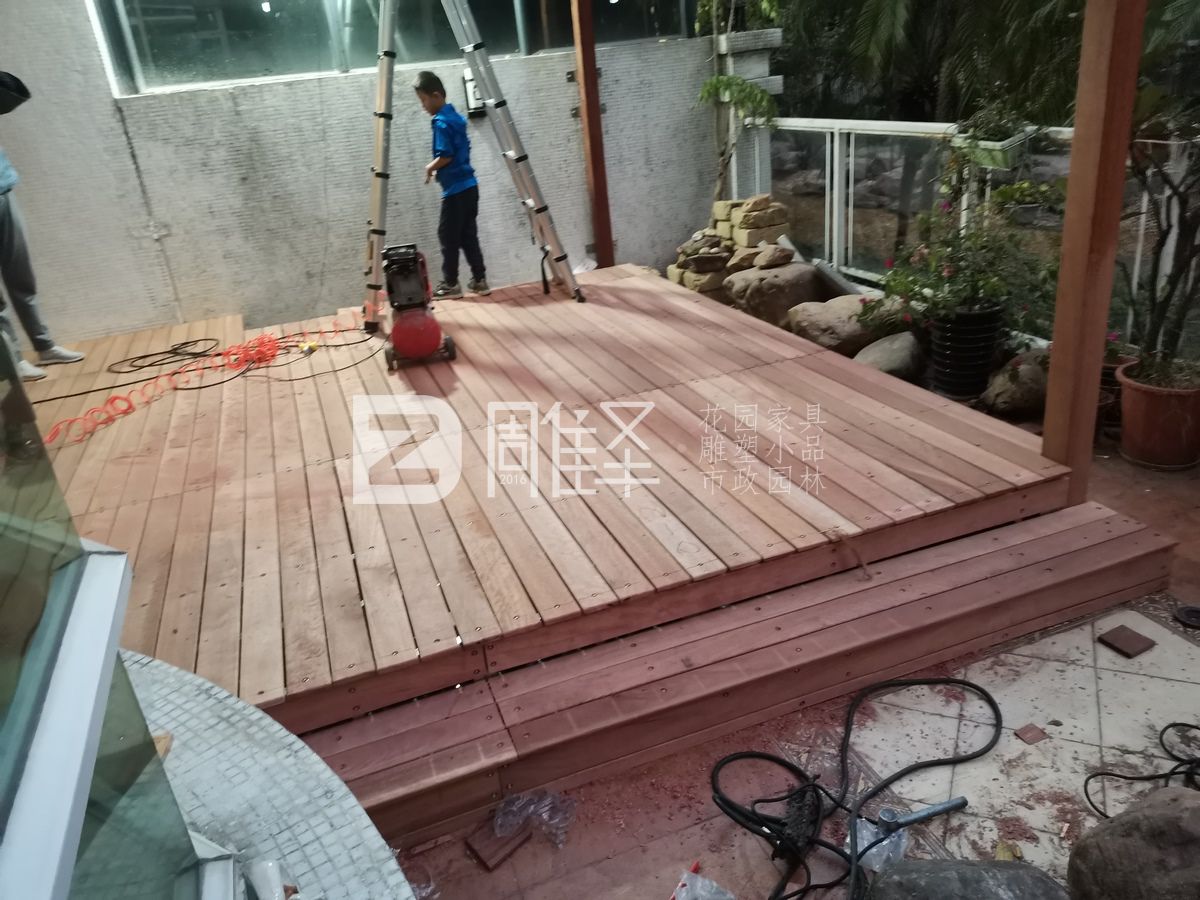 户外家具常见高端实木：菠萝格木