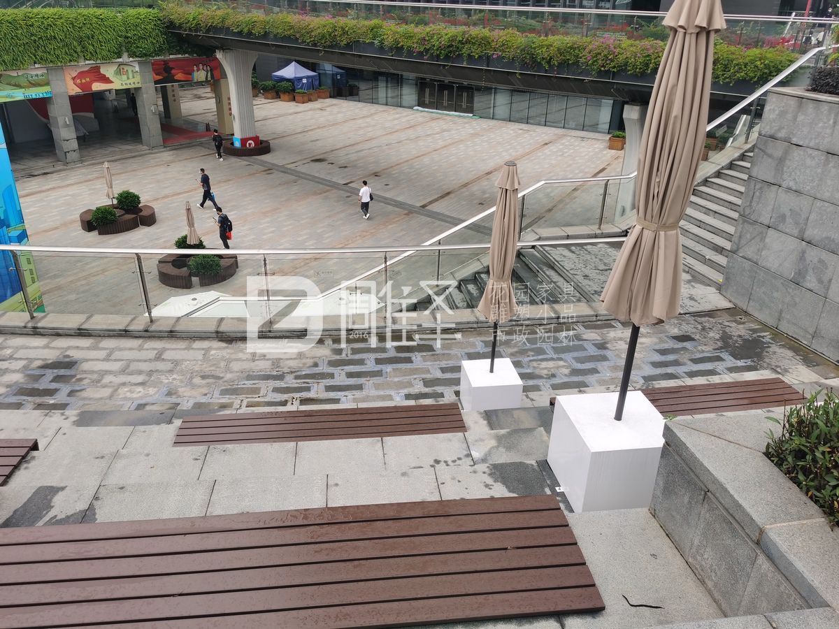 广州万盛广场塑木户外花园家具围树椅(图7)