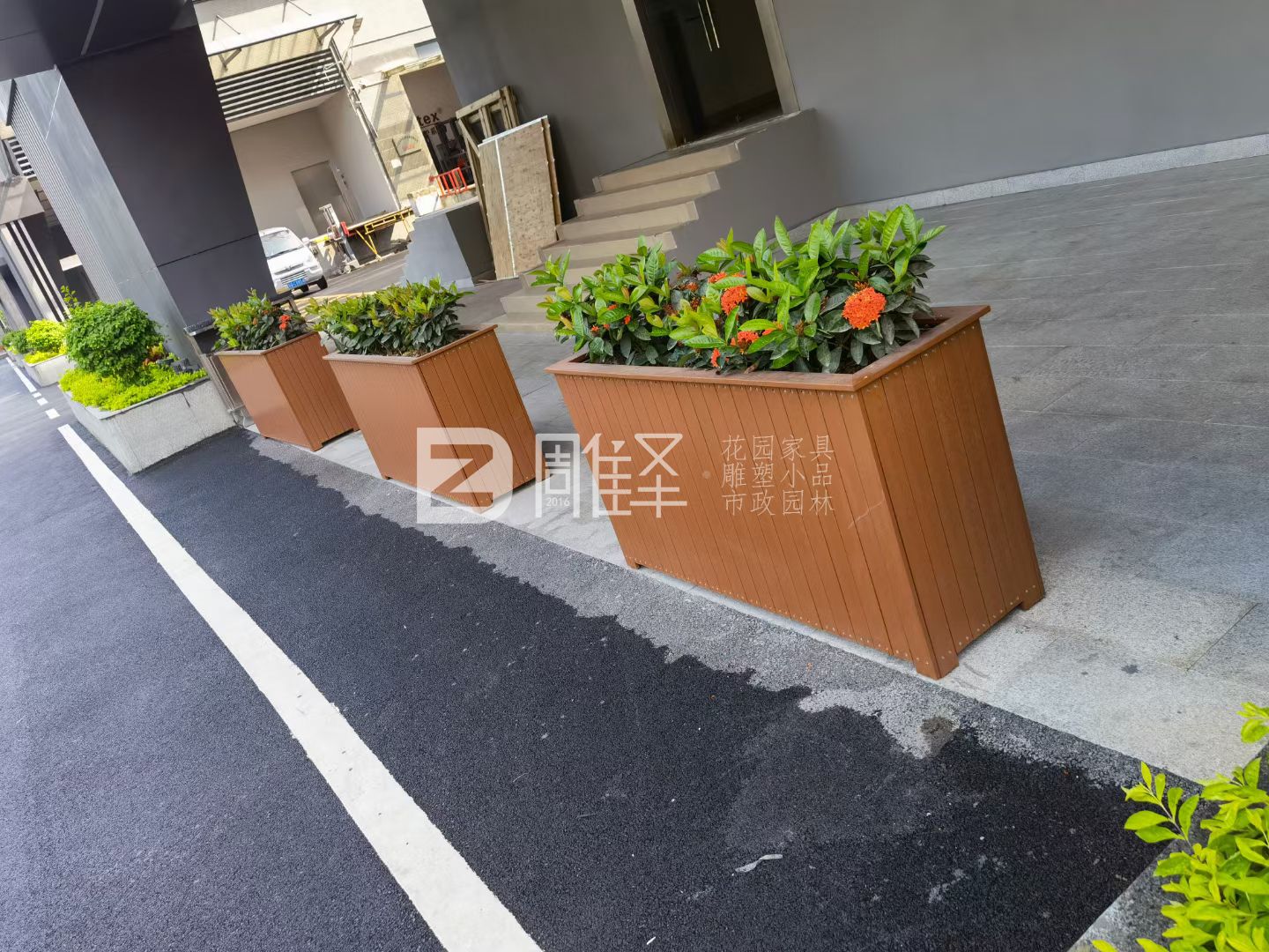 黄埔莱迪科技园区户外塑木/生态木花箱